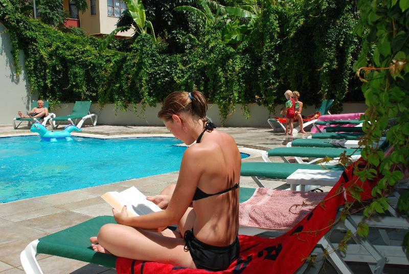 Okan Tower Apart Hotel Alanya Buitenkant foto